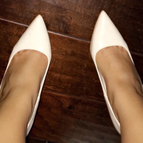 Escarpins Shoe Republic LA Couleur Nude Taille US 7 - Pumps Classiques - Occasion